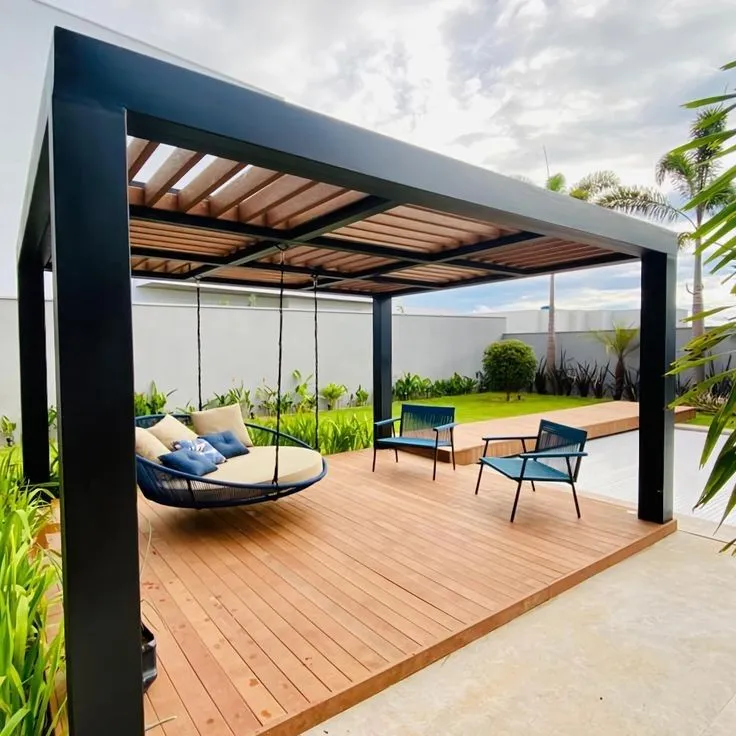 صورة من نحن؟